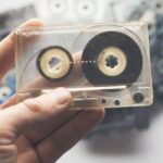 Ouça músicas antigas no seu celular